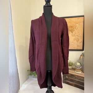 Maurice’s long open cardigan plum size small
